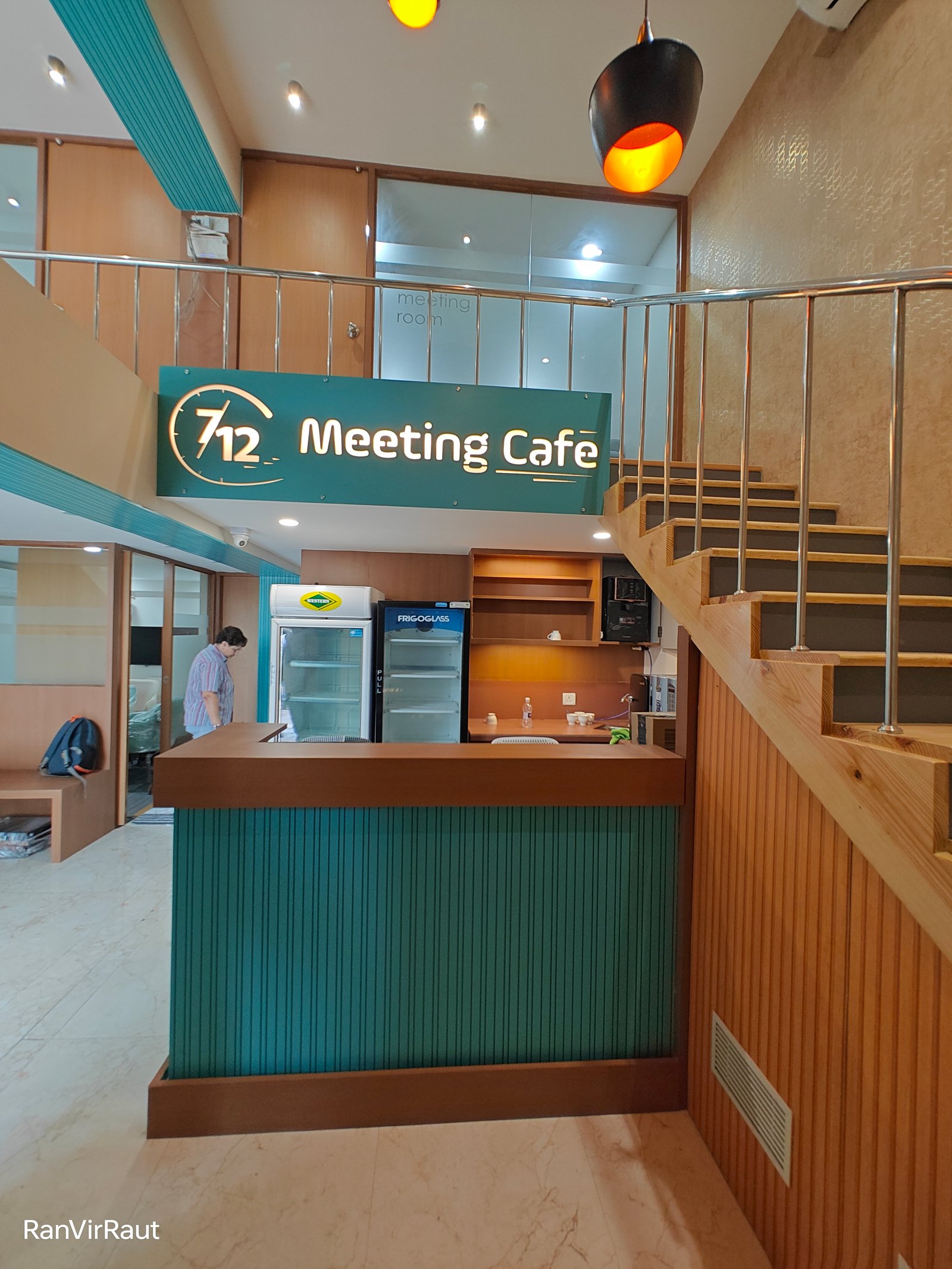 7-12 Meeting Cafe